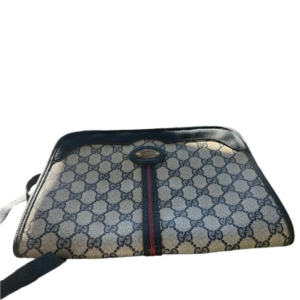 Gucci vintage timeless crossbody bag